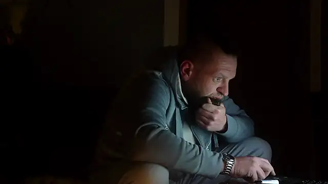 donhulio482 online show from March 5, 2026, 1:02 am