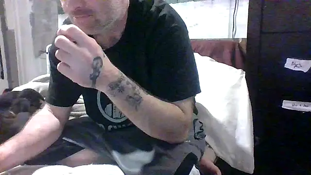 jaxx12369 online show from April 5, 2026, 5:03 am