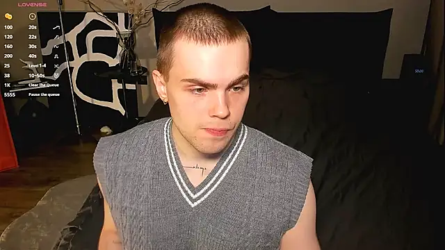 Snapshot of simonwnl chatting on February 16, 2026, 9:02 pm simonwnl online show from February 16, 2026, 9:02 pm