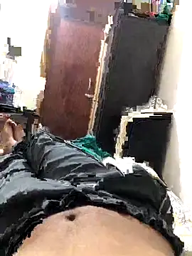 Snapshot of Zeuhorny chatting on September 8, 2025, 6:51 pm Zeuhorny online show from September 8, 2025, 6:51 pm