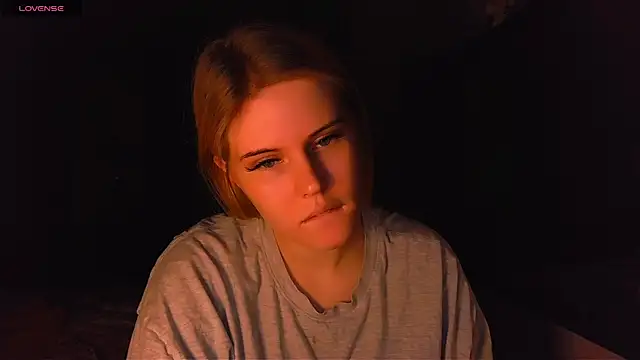 VoluptuousDreams online show from February 15, 2025, 3:28 pm