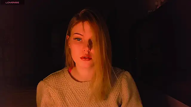 VoluptuousDreams online show from February 20, 2025, 3:52 pm