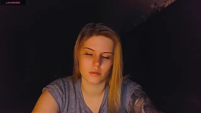 VoluptuousDreams online show from February 28, 2025, 4:53 pm