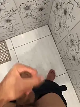 vintin21cm online show from October 7, 2025, 11:50 pm