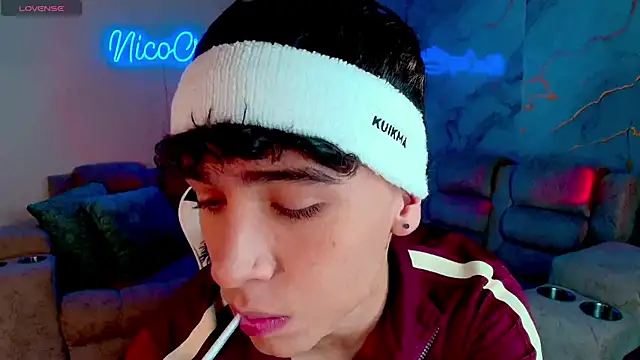 Niico Cruz online show from February 24, 2026, 10:21 pm