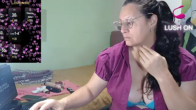 hairyglad69 online show from March 19, 2026, 2:39 pm