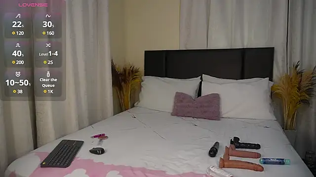 Snapshot of _Watuluv_ chatting on March 11, 2025, 6:41 am  Watuluv  online show from March 11, 2025, 6:41 am