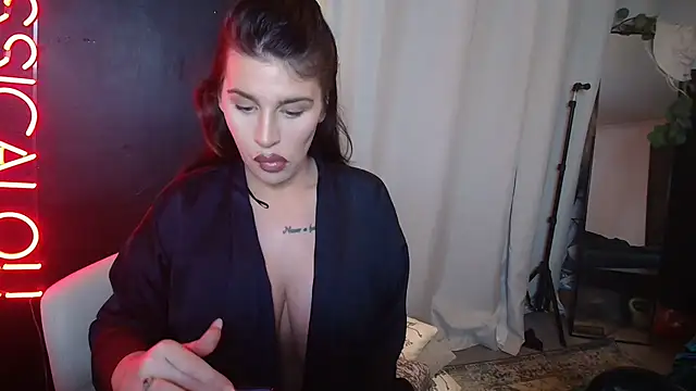 Bustyjessicalouu online show from March 5, 2025, 7:38 pm