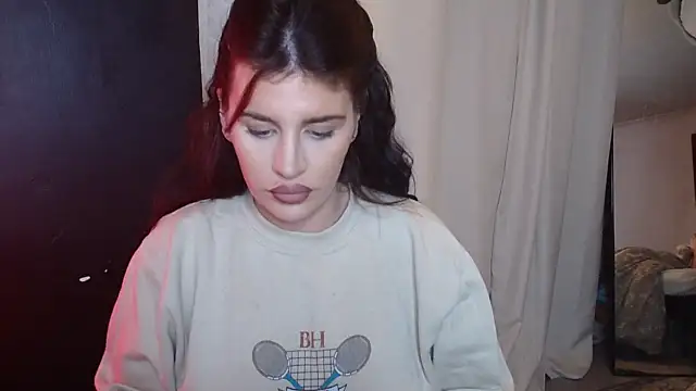 Bustyjessicalouu online show from February 9, 2025, 7:52 pm