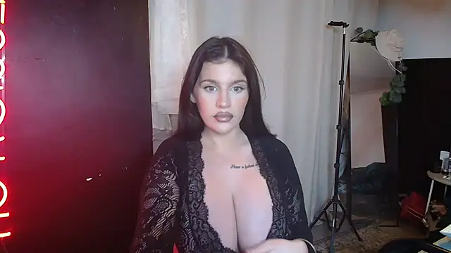 Bustyjessicalouu online show from February 23, 2025, 8:00 pm