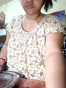 Snapshot of Payel-sharma chatting on March 13, 2025, 4:23 pm Payel-sharma online show from March 13, 2025, 4:23 pm