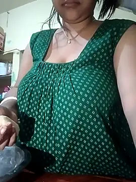 Snapshot of Payel-sharma chatting on February 22, 2025, 5:02 pm Payel-sharma online show from February 22, 2025, 5:02 pm