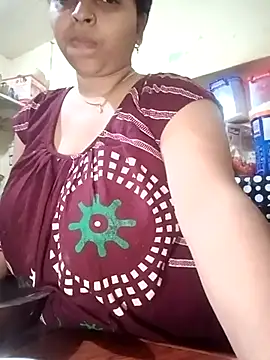 Snapshot of Payel-sharma chatting on February 18, 2025, 4:36 pm Payel-sharma online show from February 18, 2025, 4:36 pm