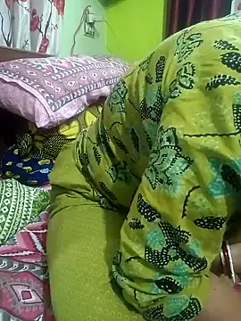 Snapshot of Payel-sharma chatting on March 8, 2025, 12:41 pm Payel-sharma online show from March 8, 2025, 12:41 pm