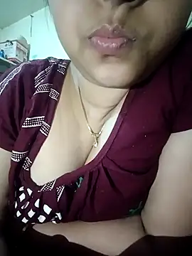 Snapshot of Payel-sharma chatting on February 16, 2025, 5:26 pm Payel-sharma online show from February 16, 2025, 5:26 pm