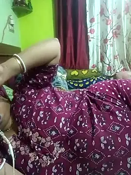 Snapshot of Payel-sharma chatting on March 1, 2025, 12:23 pm Payel-sharma online show from March 1, 2025, 12:23 pm