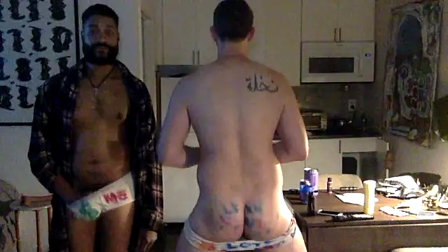 TheOnlyTwinTowers online show from March 16, 2026, 5:44 am