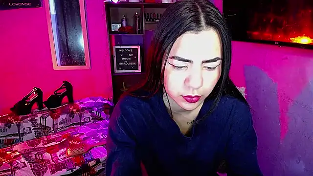 Snapshot of IsisRouse chatting on November 30, 2025, 3:18 am IsisRouse online show from November 30, 2025, 3:18 am