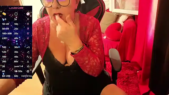 Verosexyfrench online show from September 30, 2025, 9:15 am