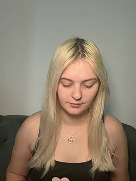 Allylove03 online show from April 5, 2026, 6:31 am