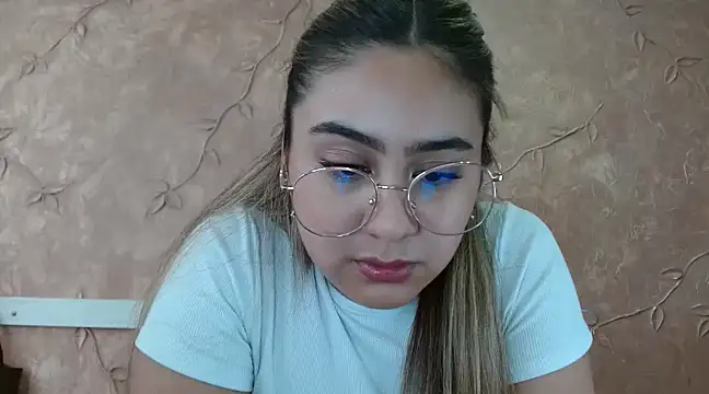 Miabonnett  online show from March 14, 2025, 9:21 pm