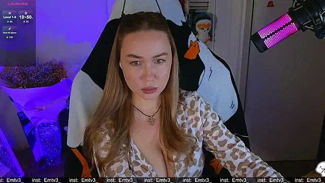 Emili1- online show from December 15, 2025, 2:34 pm