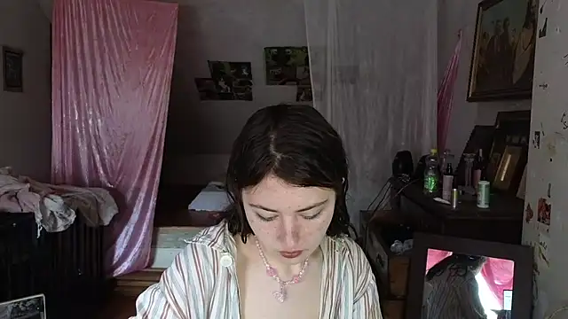 MAMA69LAMA online show from May 17, 2026, 11:10 am