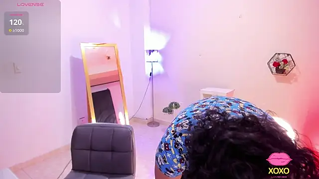 amelyaDreams online show from November 11, 2025, 1:50 pm