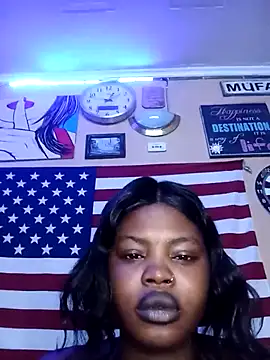 Snapshot of freaky_belle chatting on October 16, 2025, 5:16 am freaky belle online show from October 16, 2025, 5:16 am