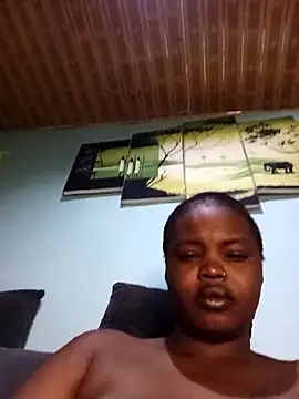 Snapshot of freaky_belle chatting on December 18, 2025, 4:17 am freaky belle online show from December 18, 2025, 4:17 am