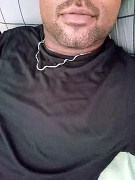 Snapshot of Beto0815 chatting on February 1, 2026, 4:38 pm Beto0815 online show from February 1, 2026, 4:38 pm