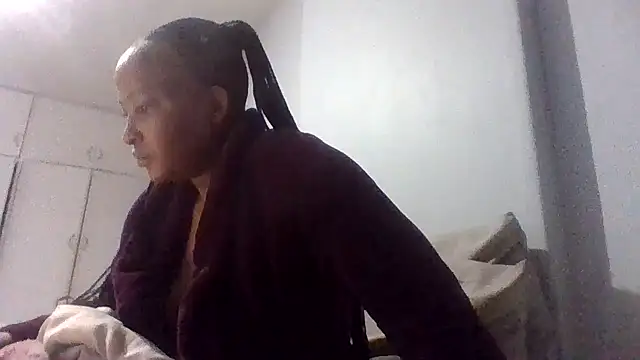 BabeAssXX online show from November 16, 2025, 5:12 am