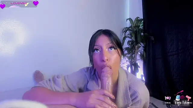 IssaandNeron sex online show from November 21, 2025, 4:06 pm