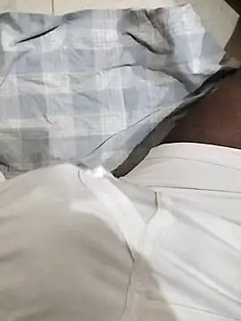 Snapshot of bas1cooks chatting on March 8, 2026, 5:49 pm bas1cooks online show from March 8, 2026, 5:49 pm