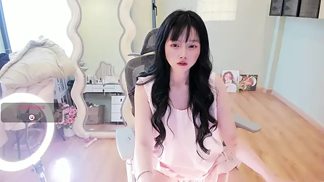 Nery Asian online show from April 9, 2026, 5:42 am