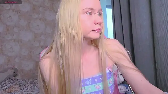 Snapshot of Milia_Parker chatting on May 28, 2026, 4:46 pm Milia Parker online show from May 28, 2026, 4:46 pm