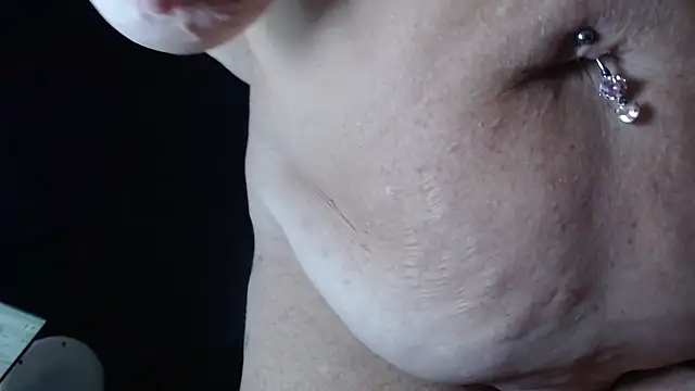 sweetnissapril online show from July 18, 2026, 3:04 am