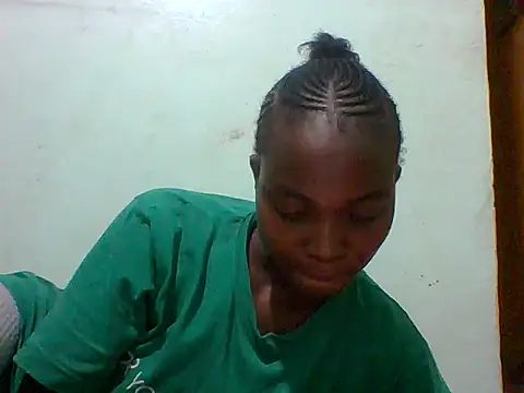 sexxyqueenn22 online show from December 20, 2025, 6:11 pm