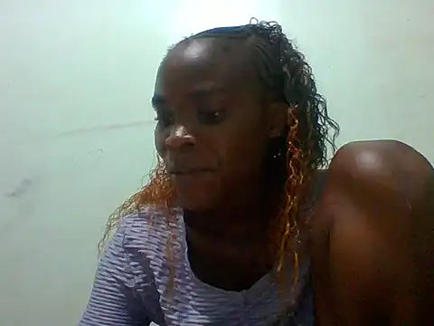 sexxyqueenn22 online show from December 18, 2025, 9:51 pm