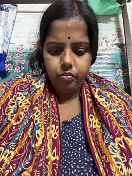 Snapshot of Beauty-queen chatting on March 6, 2025, 1:24 pm Beauty-queen online show from March 6, 2025, 1:24 pm