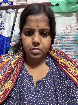 Snapshot of Beauty-queen chatting on March 6, 2025, 4:28 pm Beauty-queen online show from March 6, 2025, 4:28 pm