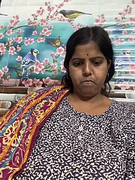 Snapshot of Beauty-queen chatting on March 9, 2025, 1:37 pm Beauty-queen online show from March 9, 2025, 1:37 pm