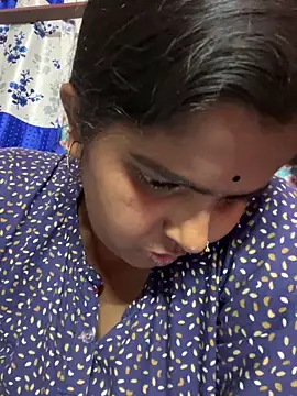 Snapshot of Beauty-queen chatting on March 4, 2025, 10:57 am Beauty-queen online show from March 4, 2025, 10:57 am