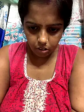 Snapshot of Beauty-queen chatting on October 15, 2025, 10:45 am Beauty-queen online show from October 15, 2025, 10:45 am