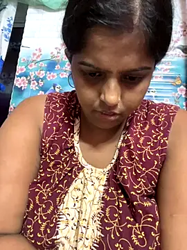 Snapshot of Beauty-queen chatting on October 8, 2025, 10:28 am Beauty-queen online show from October 8, 2025, 10:28 am