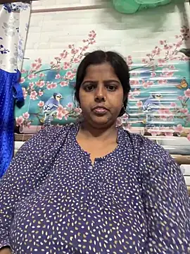 Snapshot of Beauty-queen chatting on March 10, 2025, 12:17 pm Beauty-queen online show from March 10, 2025, 12:17 pm