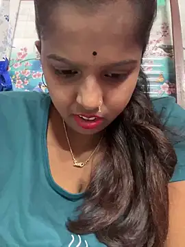 Snapshot of Beauty-queen chatting on March 16, 2025, 1:49 pm Beauty-queen online show from March 16, 2025, 1:49 pm