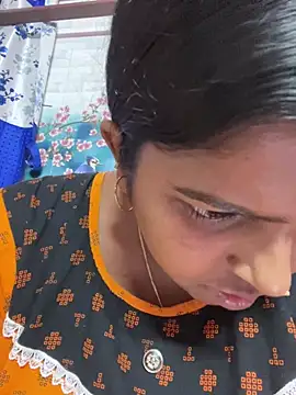 Snapshot of Beauty-queen chatting on March 20, 2025, 9:26 am Beauty-queen online show from March 20, 2025, 9:26 am