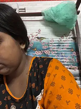 Snapshot of Beauty-queen chatting on March 2, 2025, 10:37 am Beauty-queen online show from March 2, 2025, 10:37 am