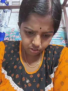 Snapshot of Beauty-queen chatting on March 17, 2025, 1:50 pm Beauty-queen online show from March 17, 2025, 1:50 pm